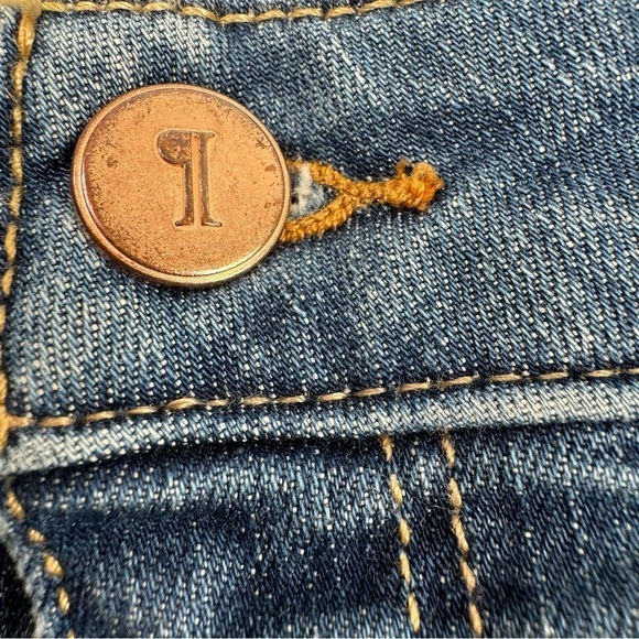 Anthropologie Pilcro 27 Stet Mid Rise 6” Denim Shorts - Picture 4 of 9